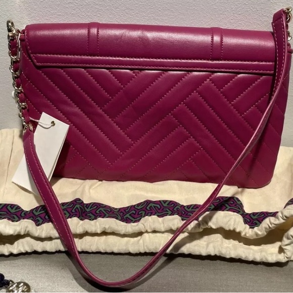 NWT Tory Burch Alexa Convertible Clutch in  Party Fuchsia 🩷 - Picture 9 of 16